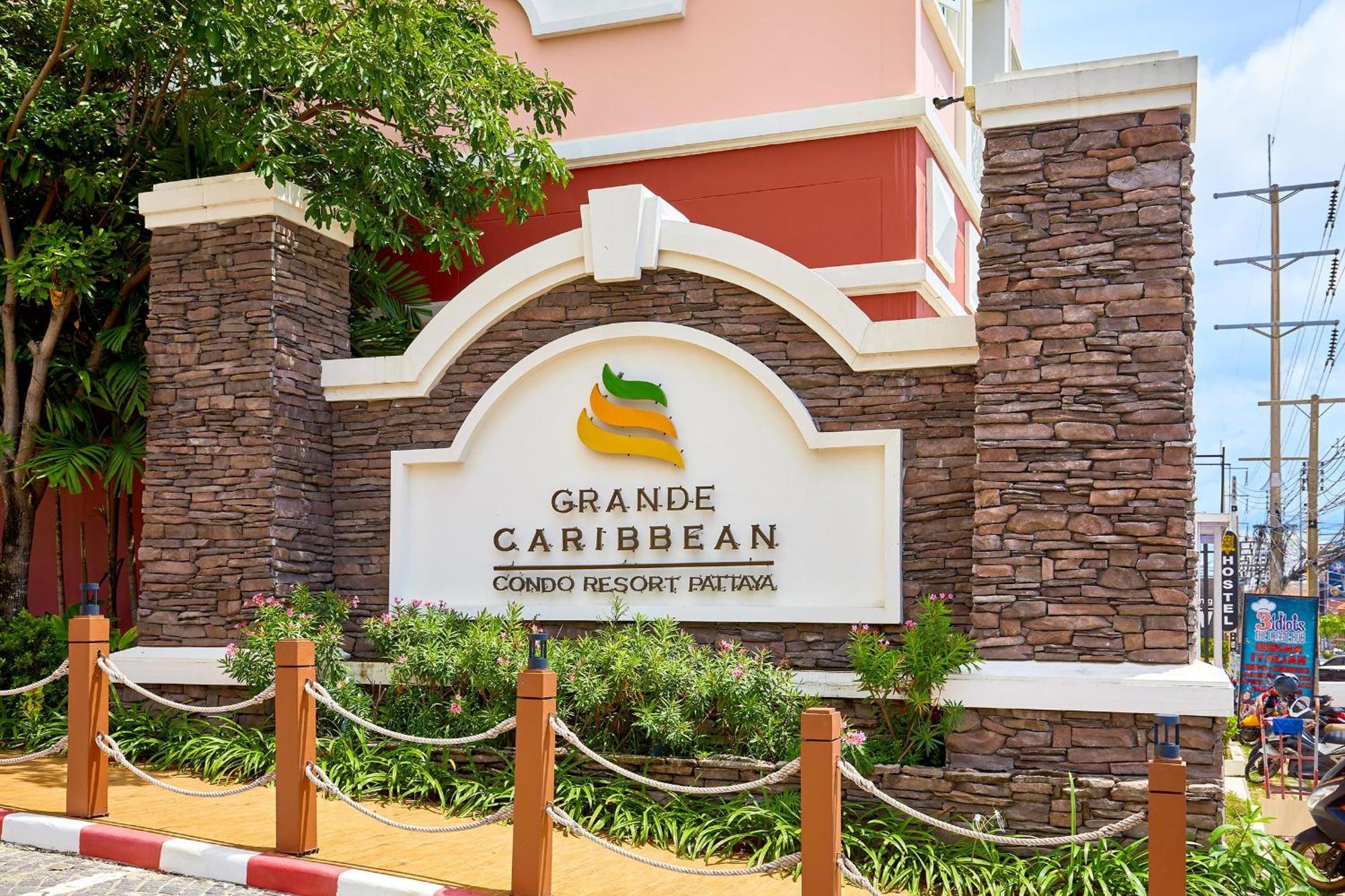 Grande Carribean - Seaview - Jomtien -Free Taxi From The Airport Apartment Pattaya Bagian luar foto