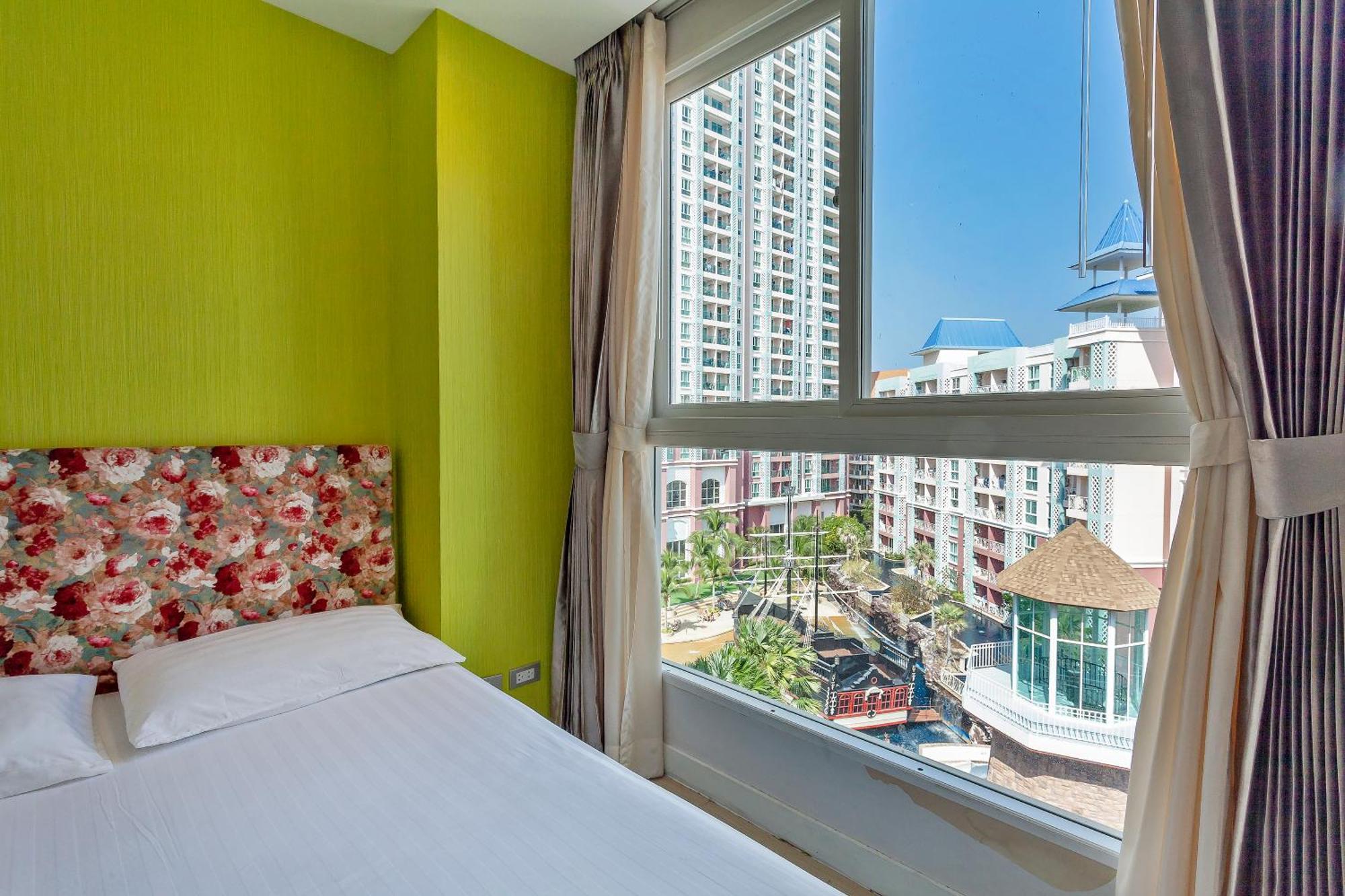 Grande Carribean - Seaview - Jomtien -Free Taxi From The Airport Apartment Pattaya Bagian luar foto